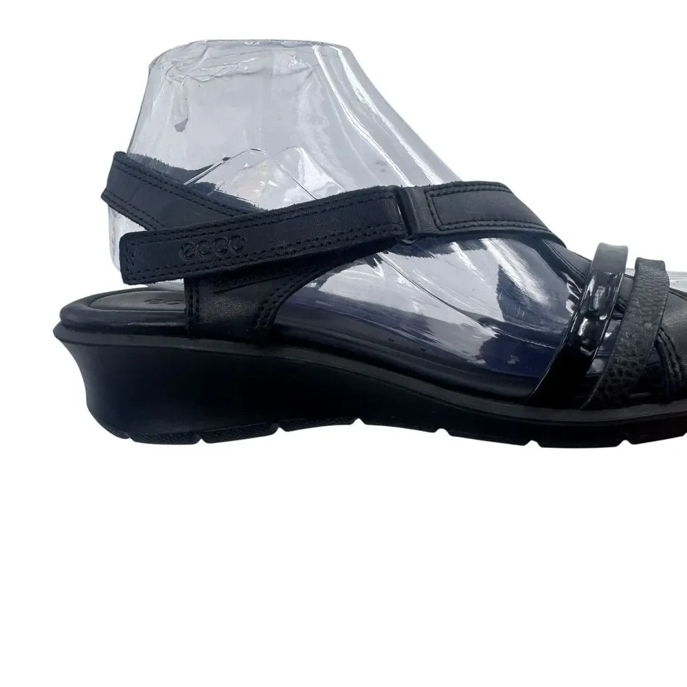 ECCO Womens Size 9/40 Black Leather Easy On Strappy Sandal Fast Shipping